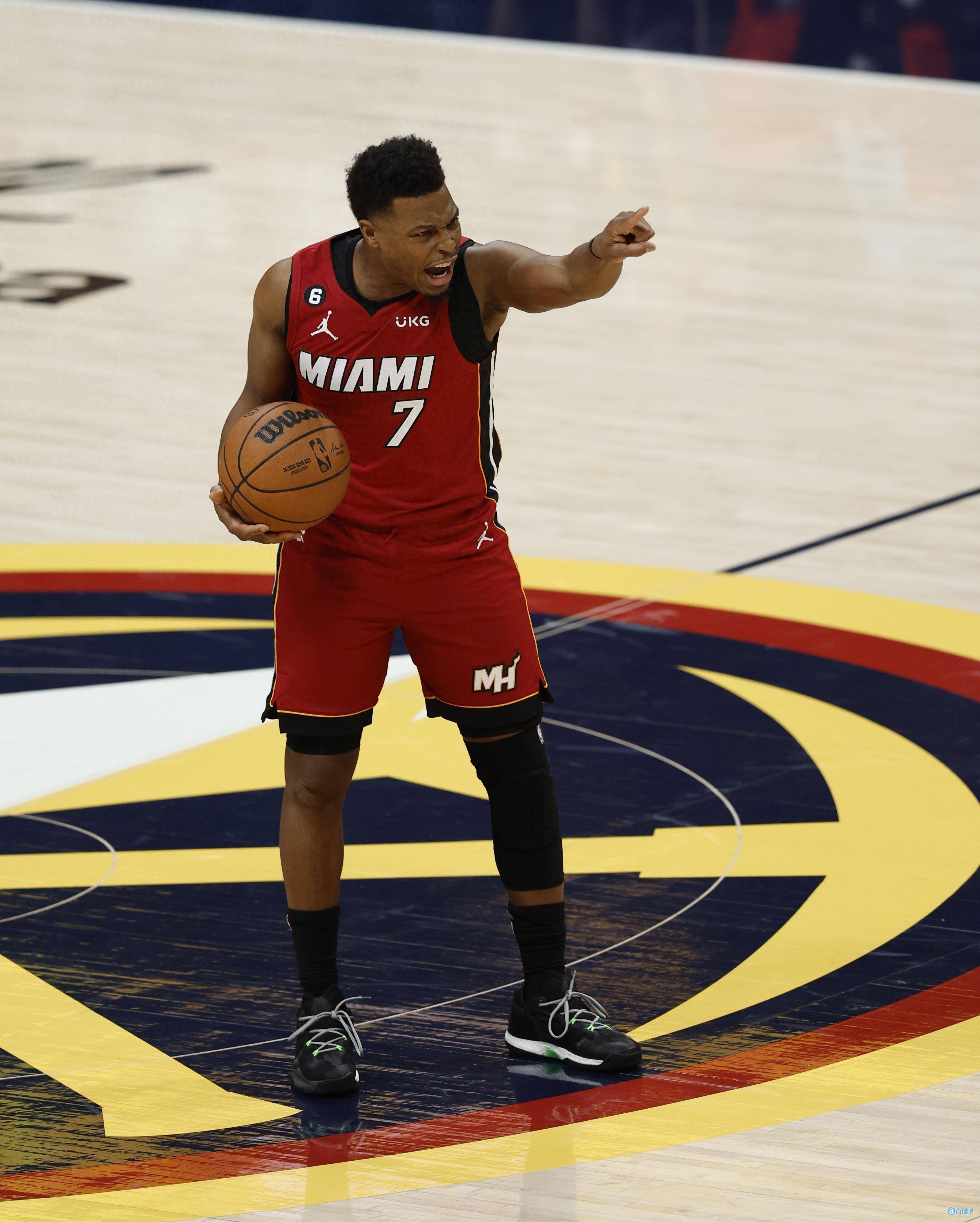 包含冲刺阶段体能课后；费城76人遗憾出局备战全明星赛；质疑声仍在；高层口径保持一致的词条