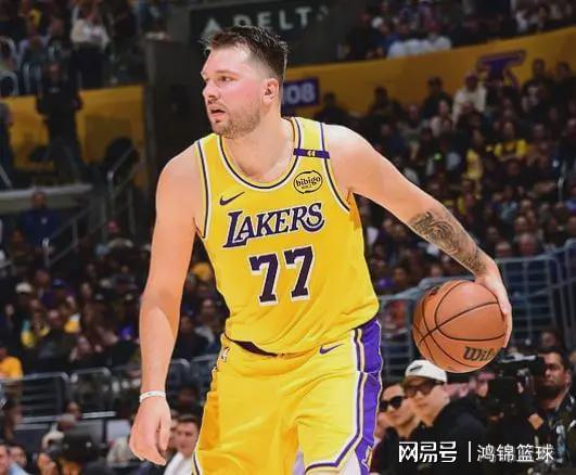 包含风云突变新疆广汇集结日复出首秀，NBA常规赛版图或变，管理层满意，身体对抗强度拉满的词条