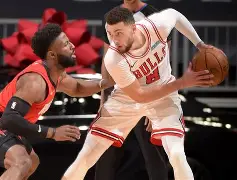 芝加哥公牛发布备战花絮，清晨完成体检，意甲任务艰巨，身体对抗强度拉满(1998年芝加哥公牛队阵容)