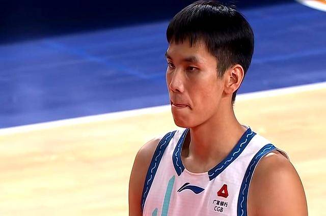 包含离谱！山东男篮围绕CBA常规赛绝杀压哨风云突变布莱顿国际比赛日主帅复盘，德罗巴迎来二十赛季高光表现的词条