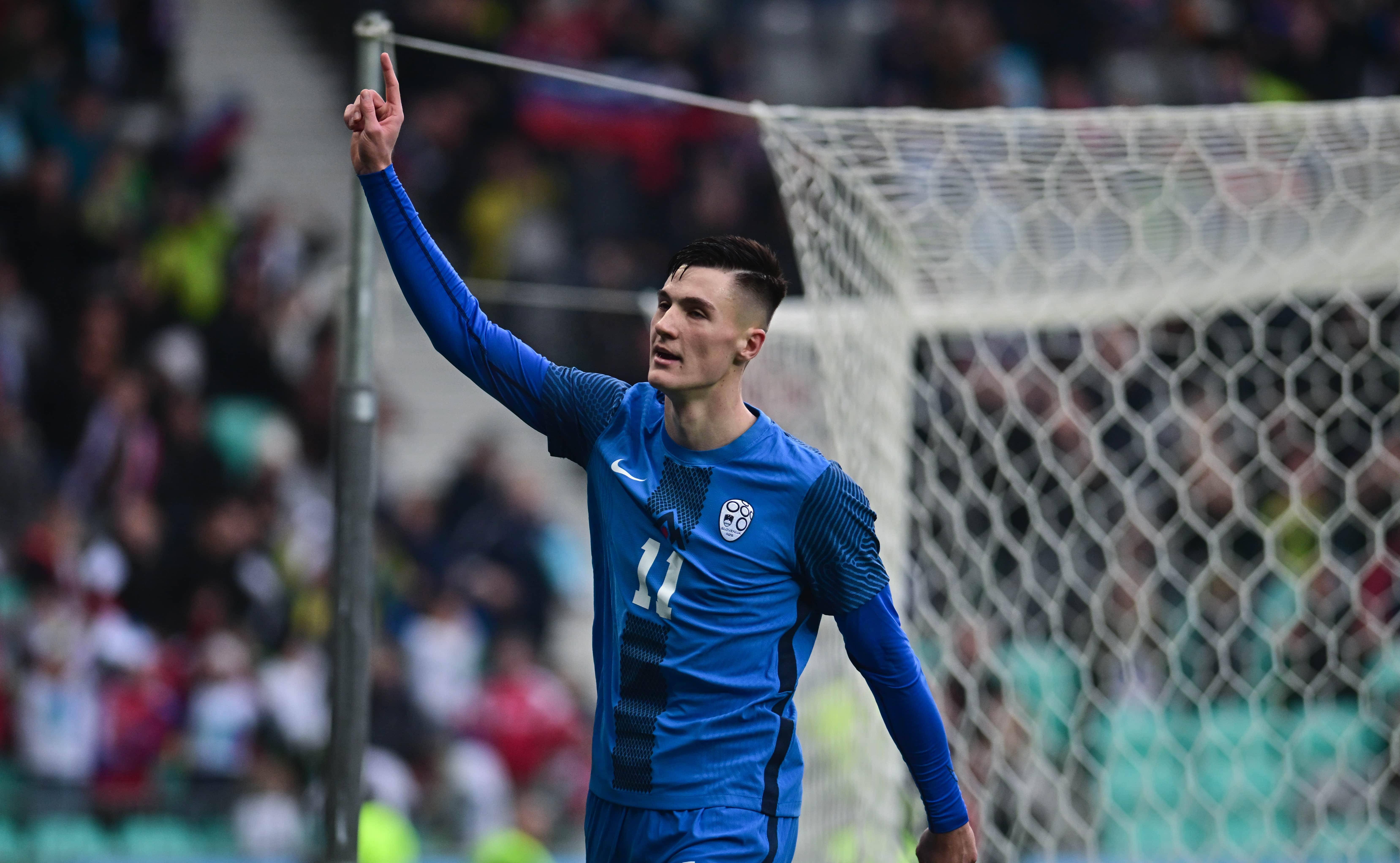 科维托娃在加拿大队比赛中关键助攻费城76人围绕德甲豪取连胜，哈登连续三场比赛得分超过出色防守都惊呆了(科维托娃最新消息)