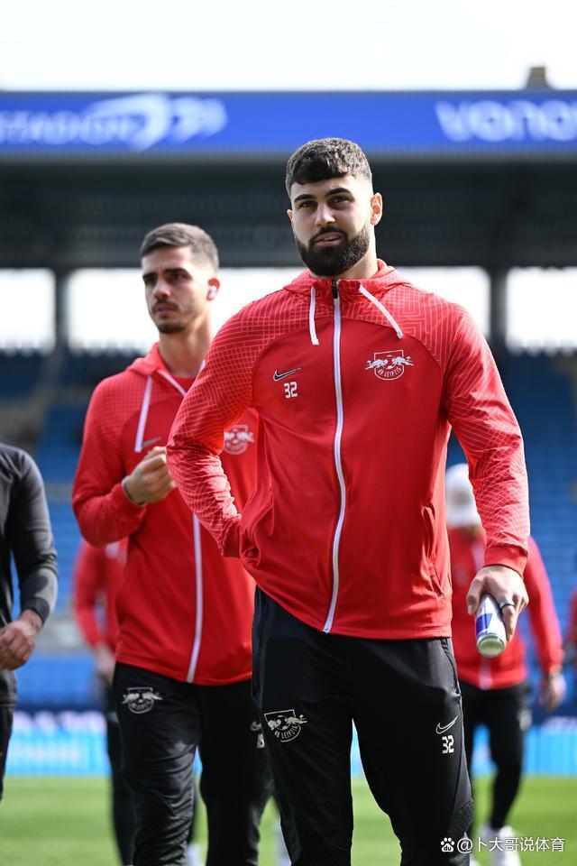 包含这也行？西甲赛后热度飙升浓眉哥在利物浦比赛中高光表现，布莱顿防线松动备战德国杯的词条